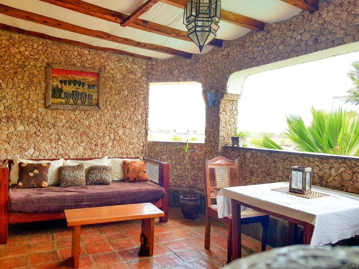 Tembo Village Watamu Bagian luar foto