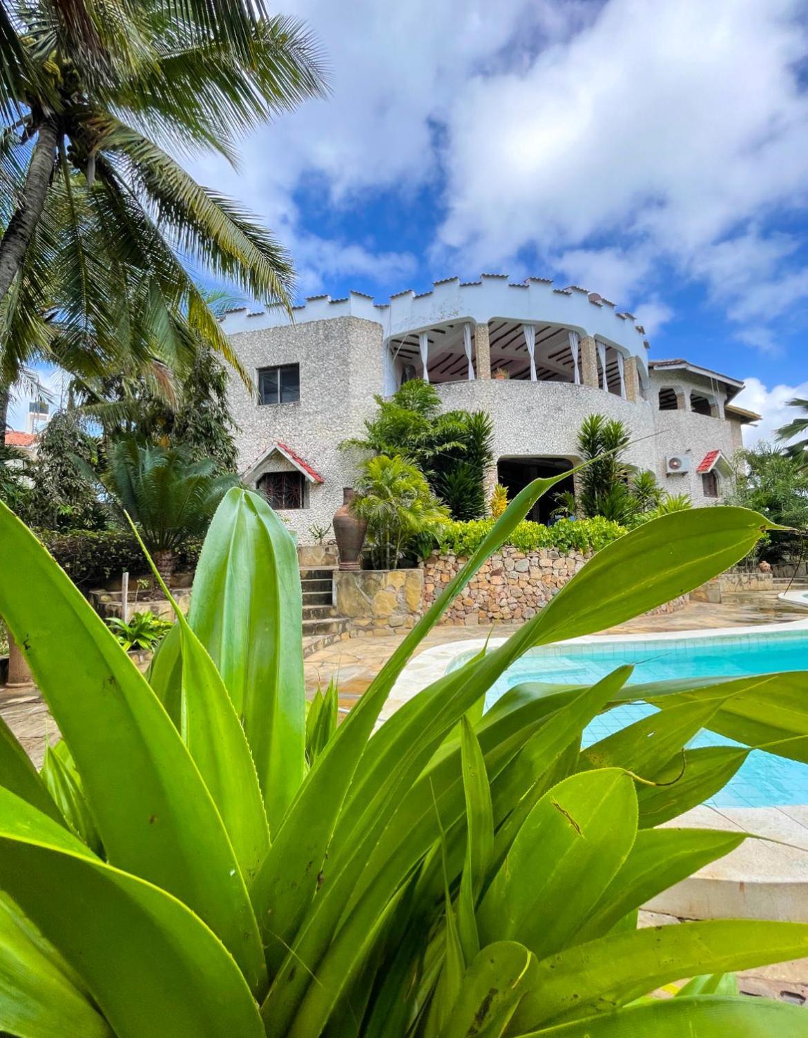 Tembo Village Watamu Bagian luar foto